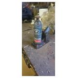 Bottle jack small
