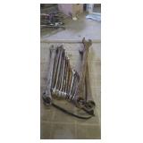 Combination wrench assortment from 3/8 to 1 1/4