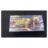 ATHEARN HO 5231 2.85  A T S F 40-FT WOOD BOX