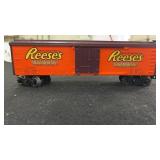 Lionel O gauge Reeseï¿½s Peanut Butter Cup rail car