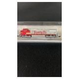 N GE dash 8-40CW diesel locomotives Santa Fe