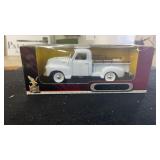 Road Signature 1950 GMC 1:18 scale die cast