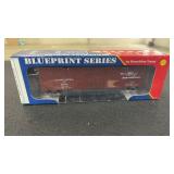 HO 50ï¿½ BOXCAR 8ï¿½DOOR 110084 ILLINOIS CENTRAL NEW