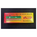 ROUND HOUSE FMC COVERED HOPPER 7847 FARMERS COOP