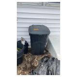 Garbage can