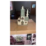 Decorative bird house