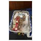 Christmas decor Contents of tote