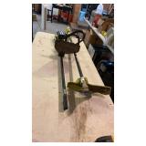 Ryobi expand it weed wacker with 2 heads, 2