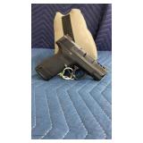 Smith & Wesson M&P 9 shield 9mm one mag ser