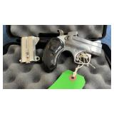 Bond arms knuckle head over under derringer