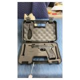 Smith & Weson M&P 45. 45 cap one mag ser #