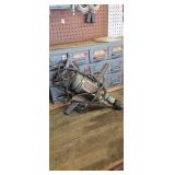 Black and decker 1/2 in drill with chuck. Works