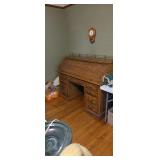 Roll top desk apx 44in tall 56 in wide and 23 in