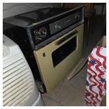 In wall oven. Unknown condition