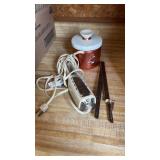 Electric knife, grease strainer and misc utensils