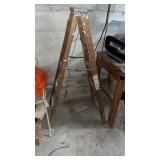 Keller 5ft wooden step ladder