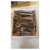 Crescent wrenches, adjust a box wrenches