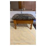 Small foot stool