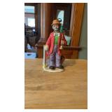 Emmitt Kelly Jr figurine. Has been glued back