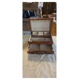 Jewelry box