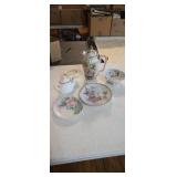 Porcelain misc assortment