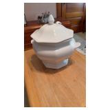 Keaftware glass bowl with lid and ladle
