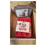 Cake, pop, baking pan splatter screen, picture