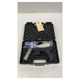 Walther P22. 22lr with 2 mags and Walther red