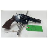 Smith and Wessson model 10-6 38 special. Ser #
