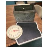 Scale/Can