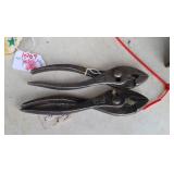 Ford Pliers