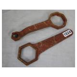 Antique Automobilia Hub Wrenches