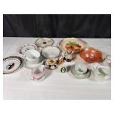 Carnival glass bowl & collectibles