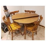 Maple Kitchen Table, (4) chairs, (2) leaves