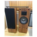 BIC Venturi V820 Speakers