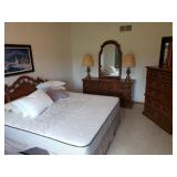 4-pc Thomasville KING Bedroom Set