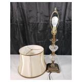 Lamp - clear glas, metal base