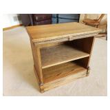 Solid Oak Bookshelf/End Table - 15.5x24x22"H
