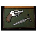 Baby Hammerless Folding Trigger Revolver & Collin'
