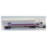 Nice ERTL Ford New Holland LTL-9000 Toy Semi