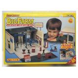 NIB ERTL Farm Country Big Farm Service Center Set