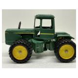 ERTL John Deere 8650 4WD Toy Tractor