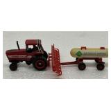 Nice International 5088 Tractor W/Chisel Anhydrous