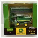 NIB ERTL John Deere 9860 STS Bullet Rotor Combine