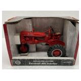 NIB ERTL Farmall BN Toy Tractor Coll. Edition '01