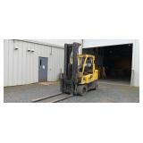 Caterpillar V50C Forklift