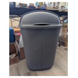 PLASTIC LIDDED TALL KITCHEN TRASH CAN