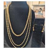 VTG GOLD TONE BEAD NECKLACES & CLIP-ON EARRINGS
