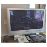 PANASONIC 41' DIGITAL PLASMA TV W/REMOTE