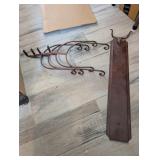 VTG METAL WESTERN WALL MOUNTED RACK #2